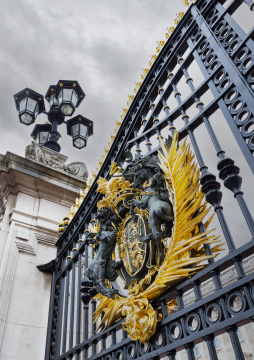 Pałac Buckingham w Londynie - brama