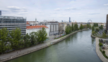 Widok Na Wiedeń i Odnogę Dunaju