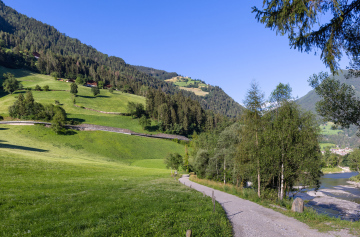 Okolice Gomion i St. Leonhard w Tyrolu
