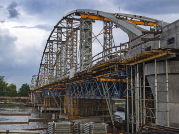 Budowa Mostu Kolejowego