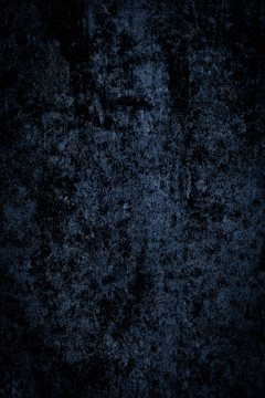 Czarne tło z niebieską poświatą, tekstura, chropowata powierzchnia