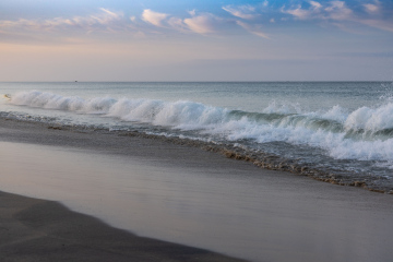 Morze i Fale na plaży