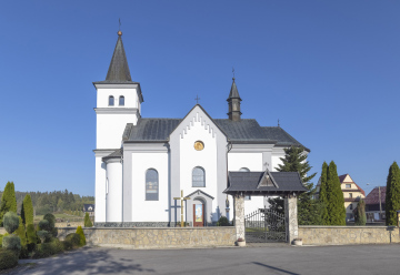 Kościół w Pieniążkowicach, Parafia Matki Bożej Bolesnej