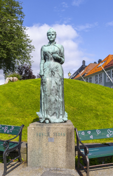 Amalie Skram - pomnik pisarki w Bergen, Norwegia