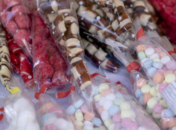 Cukierki Pakowane W Folię Celofanową