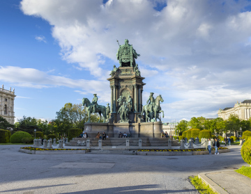 Pomnik Marii Teresy na Placu Marii Teresy w Wiedniu.