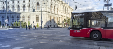 Czerwony Autobus w Centrum Wiednia