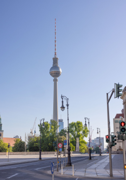 Wieża Telewizyjna w Berlinie - zdjęcie stockowe