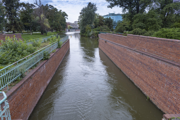 Zabytkowy Kanał, Odra we Wrocławiu