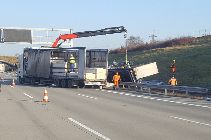 Wypadek TIRa Na Autostradzie