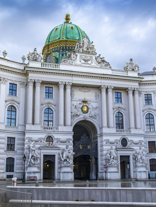 Brama św. Michała Hofburg Wiedeń Austria