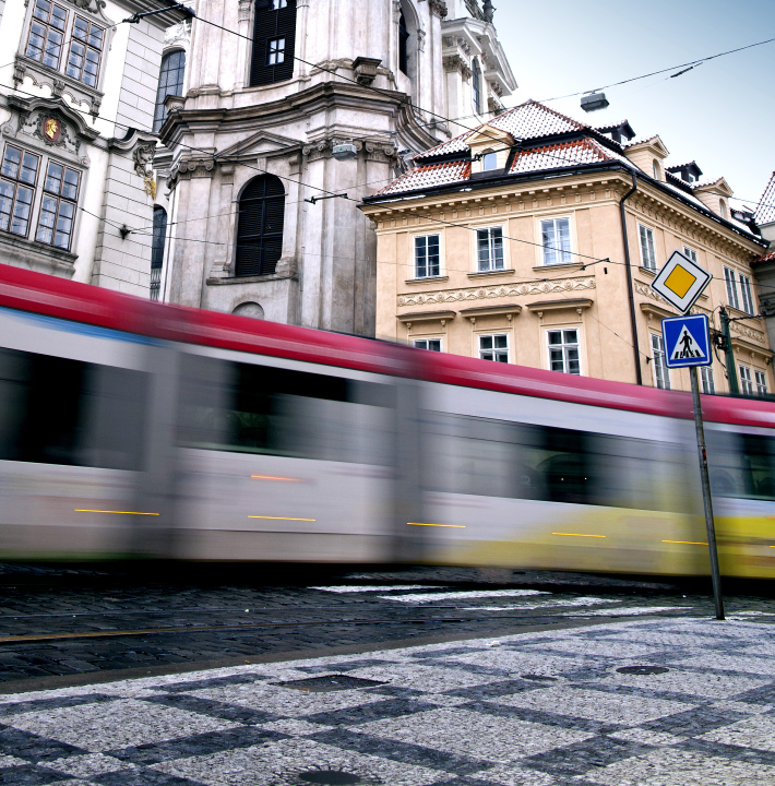 Rozpędzony Tramwaj W Pradze