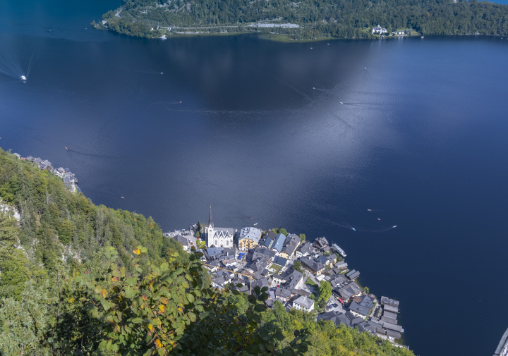 Widok na Hallstatt i Jezioro Hallstätter See, Austria