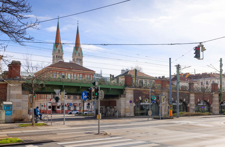 Linia Metra U6, Zabytkowy Wiadukt przy Sternwartestrasse i Währinger Gürtel w Wiedniu