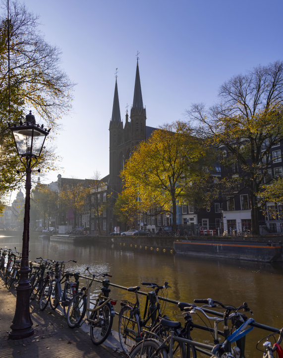 Krijtberg, kościół w Amsterdamie