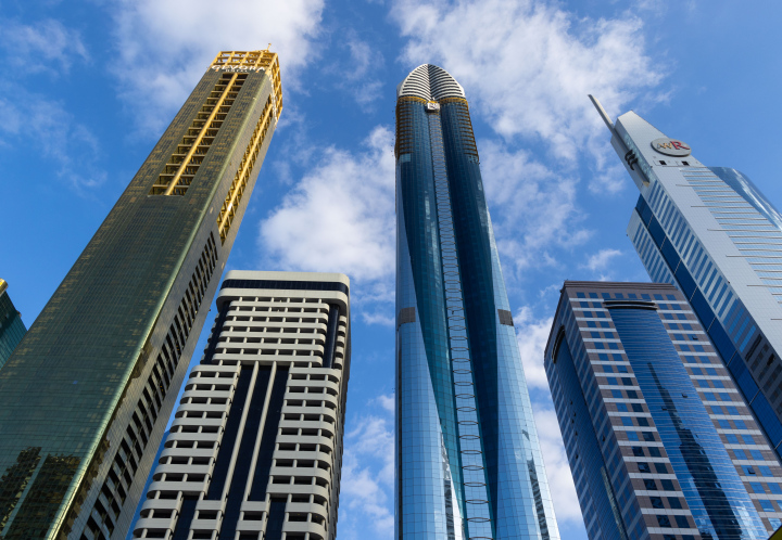 Wysokie Budynki w Dubaju