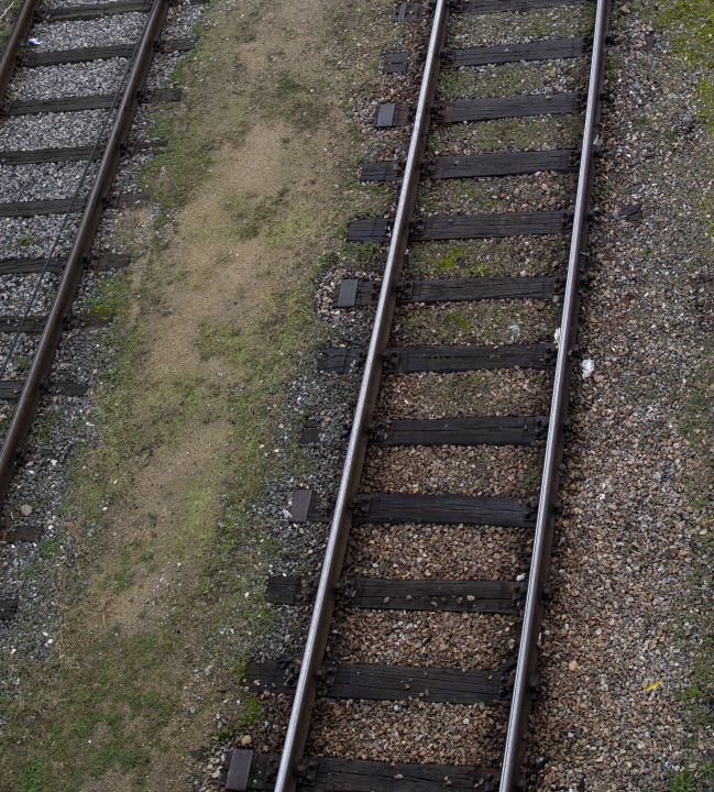 Tory Kolejowe z Drewnianymi Podkładami