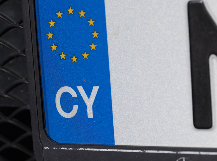 Cypr tablica rejestracyjna somochodu
